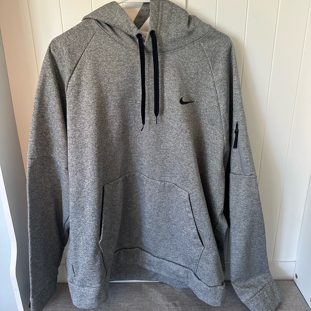 Nike thermafit hoodie